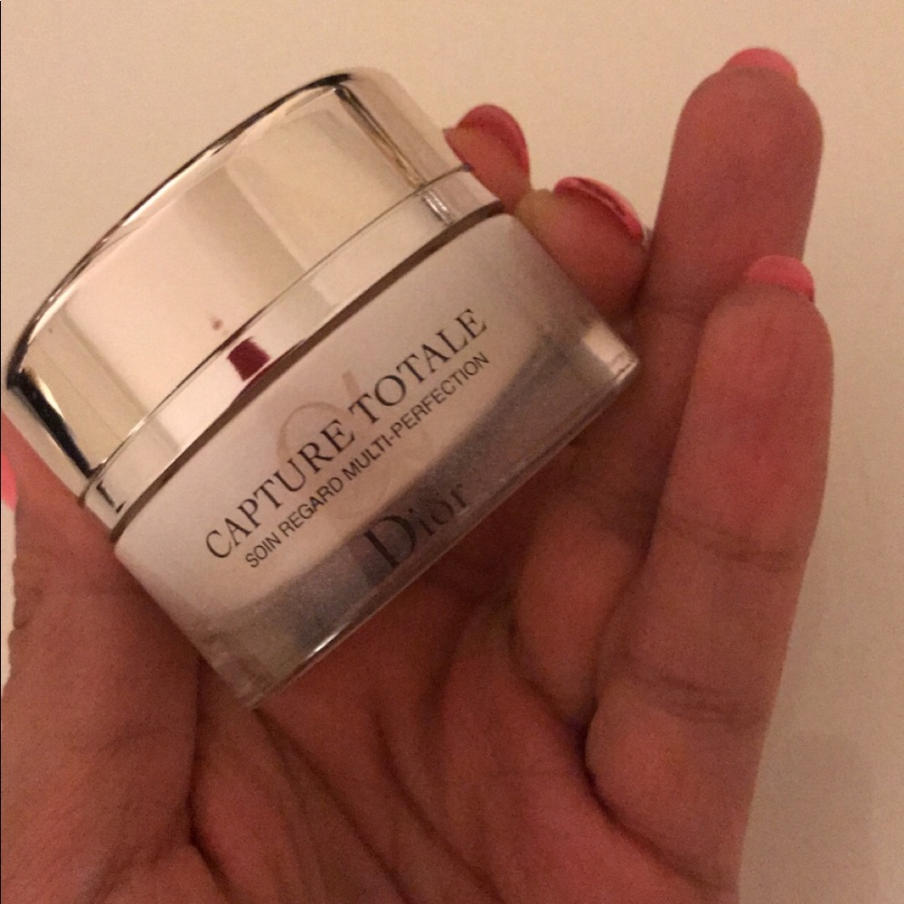 Dior Capture Totale eye cream
